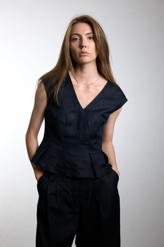 Portrait studio specimen